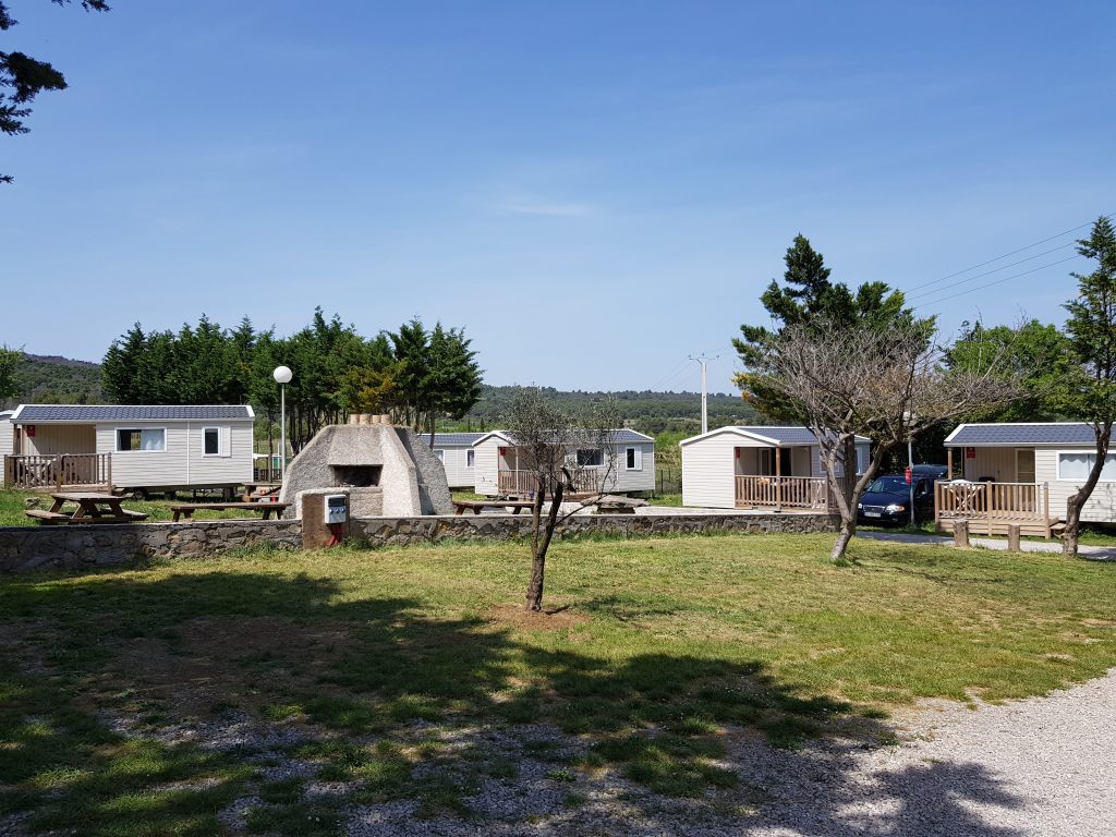 emplacement camping près de l'étang de thau